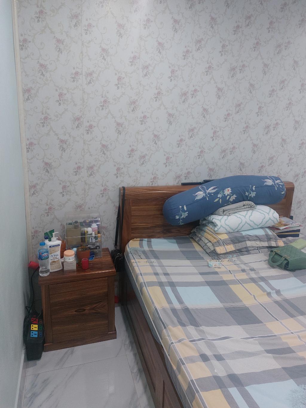 Bán nhà Giải Phóng - diện tích 115m2 1 tầng - ô tô tránh - giá 7,3 tỷ