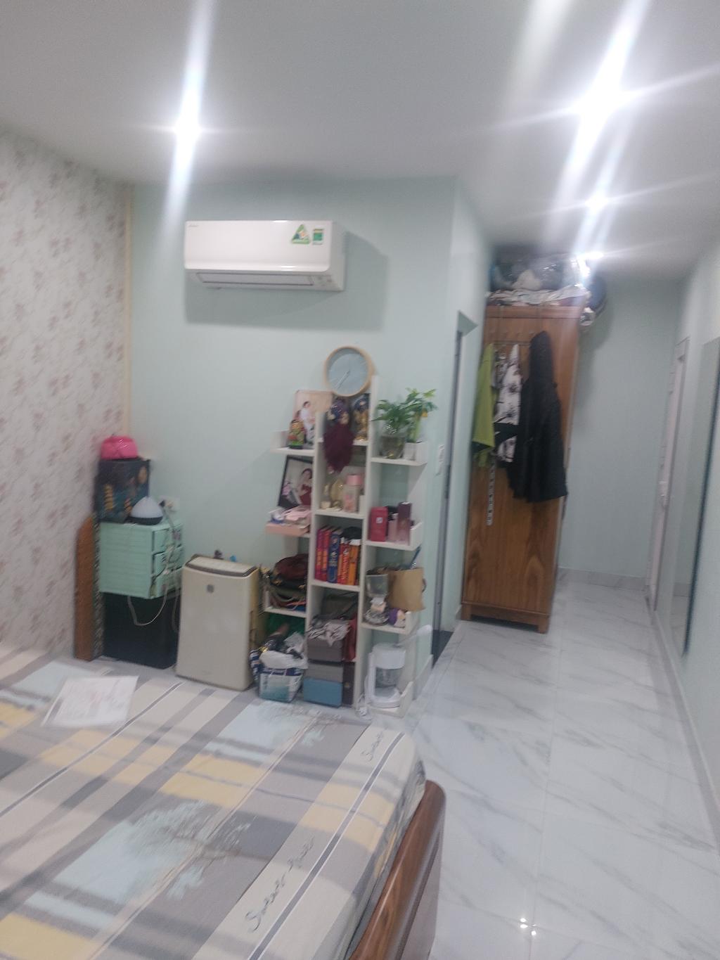 Bán nhà Giải Phóng - diện tích 115m2 1 tầng - ô tô tránh - giá 7,3 tỷ