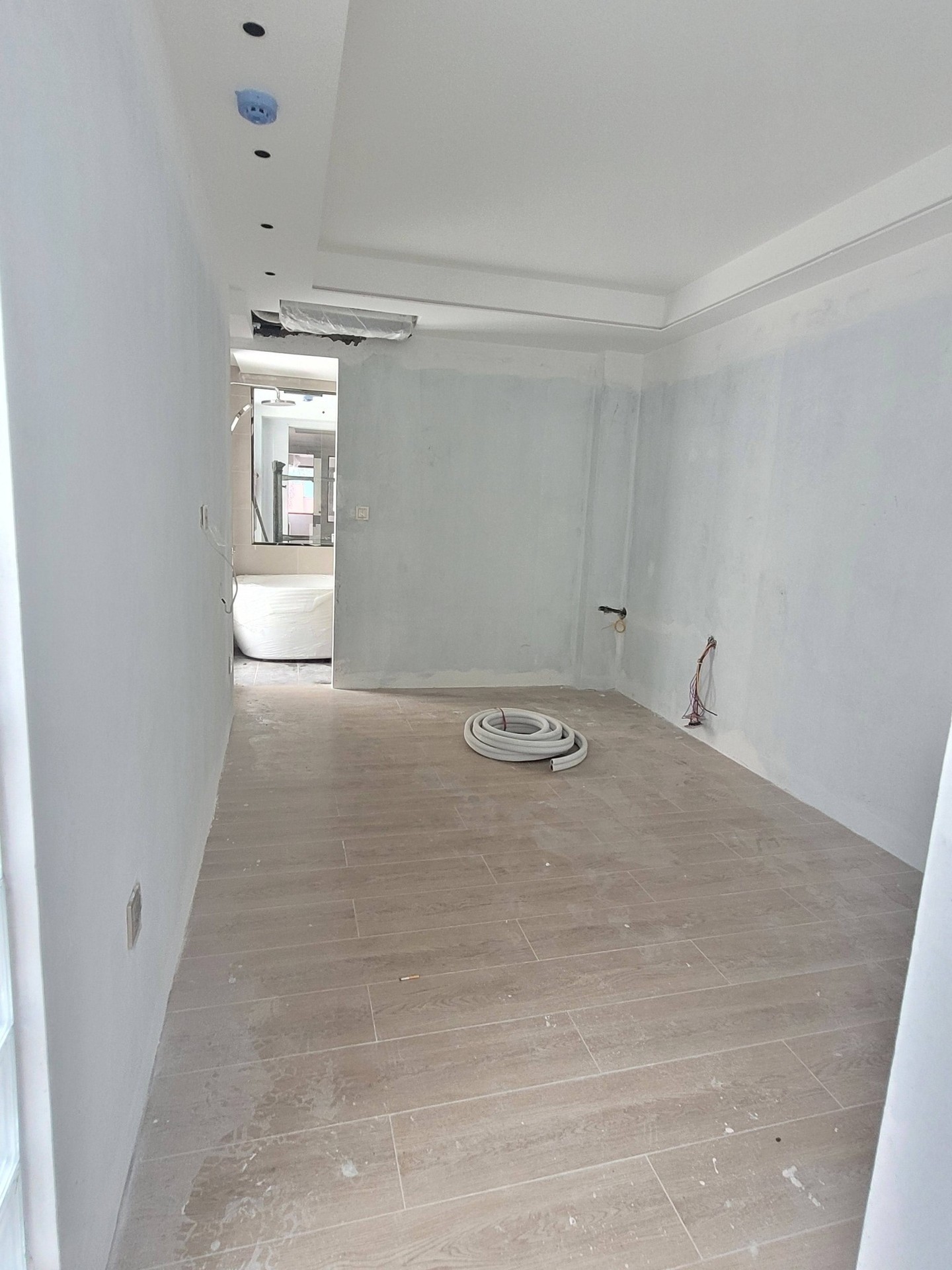 Bán nhà Lò Đúc - diện tích 71m2 8 tầng - Lô góc - giá 70 tỷ