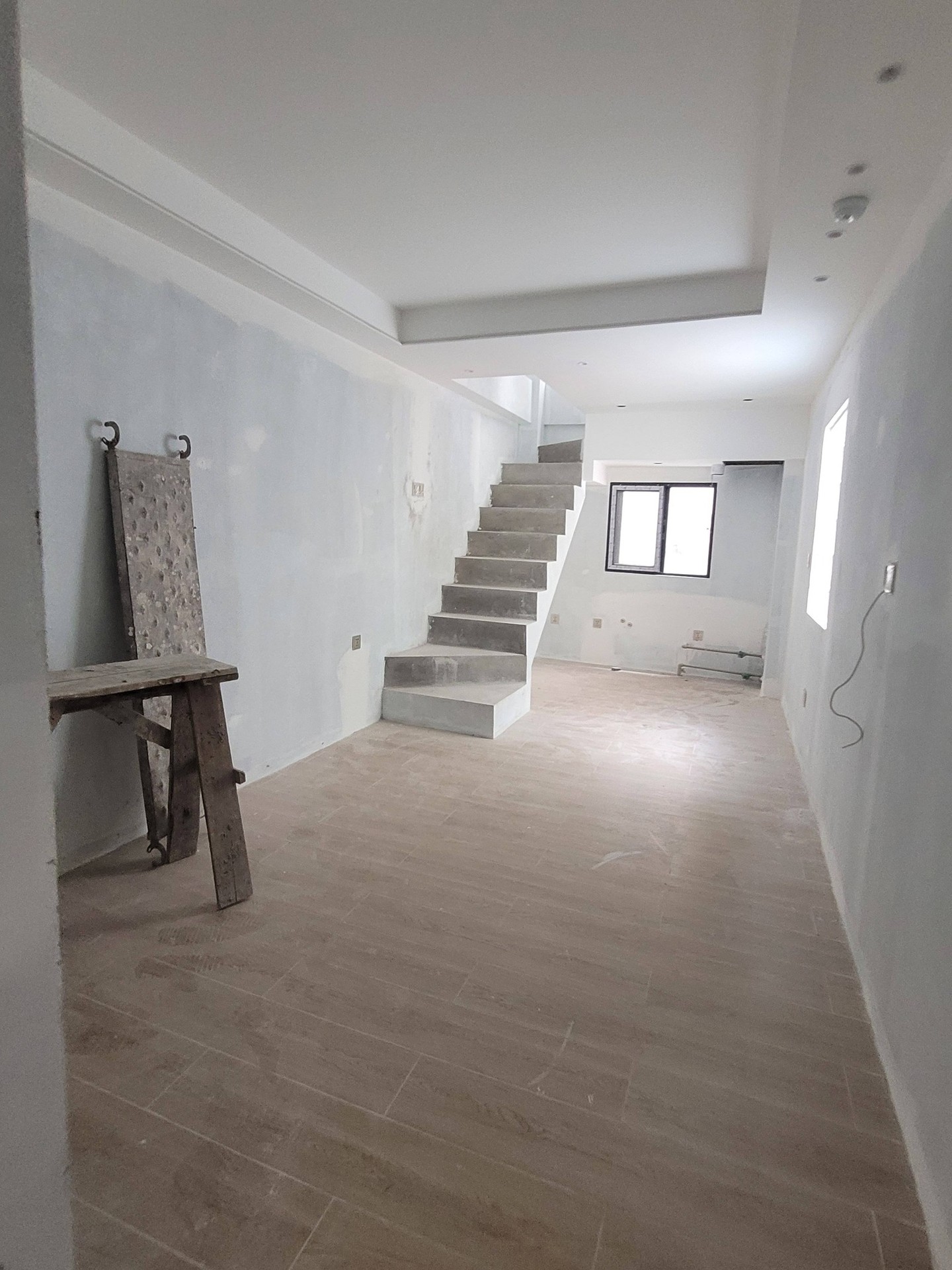 Bán nhà Lò Đúc - diện tích 71m2 8 tầng - Lô góc - giá 70 tỷ