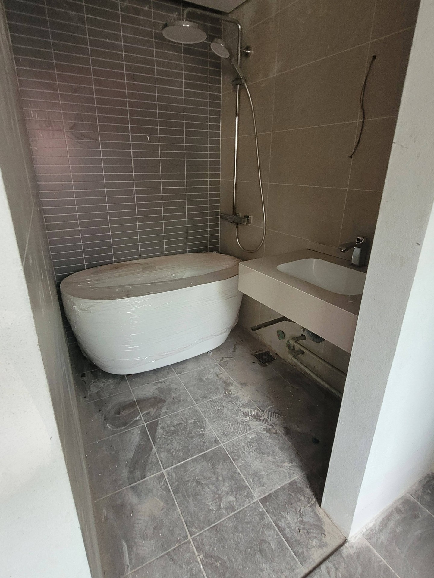 Bán nhà Lò Đúc - diện tích 71m2 8 tầng - Lô góc - giá 70 tỷ