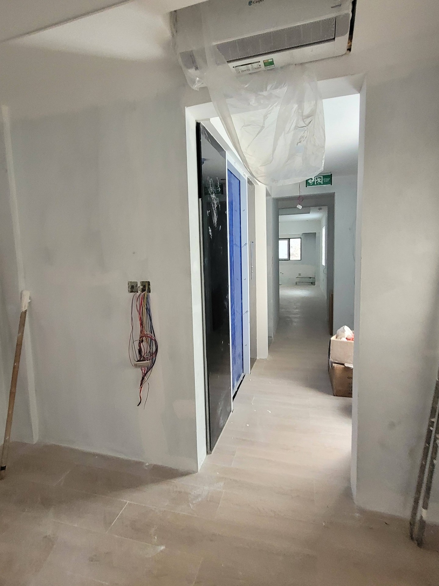Bán nhà Lò Đúc - diện tích 71m2 8 tầng - Lô góc - giá 70 tỷ