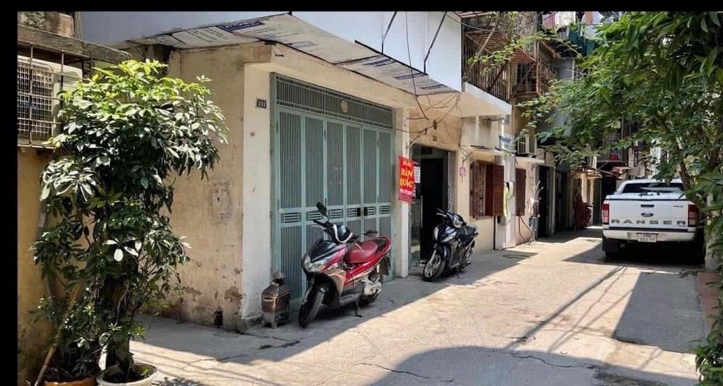 Bán nhà Hồng Mai - diện tích 35m2 2 tầng - Nhà đẹp hiếm có - giá 3,98 tỷ