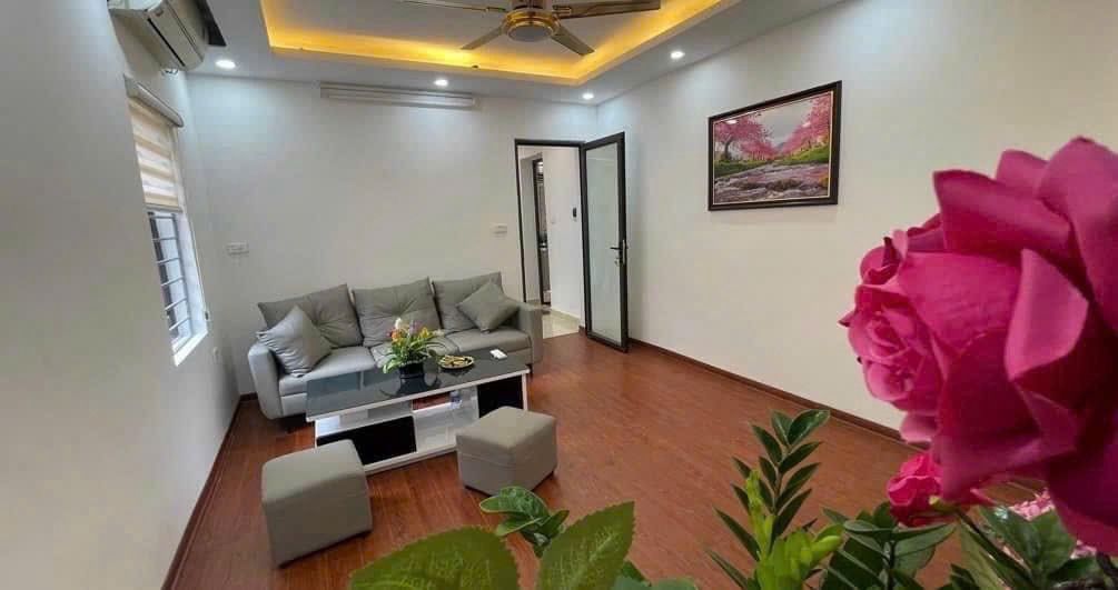 Bán nhà Hồng Mai - diện tích 35m2 2 tầng - Nhà đẹp hiếm có - giá 3,98 tỷ