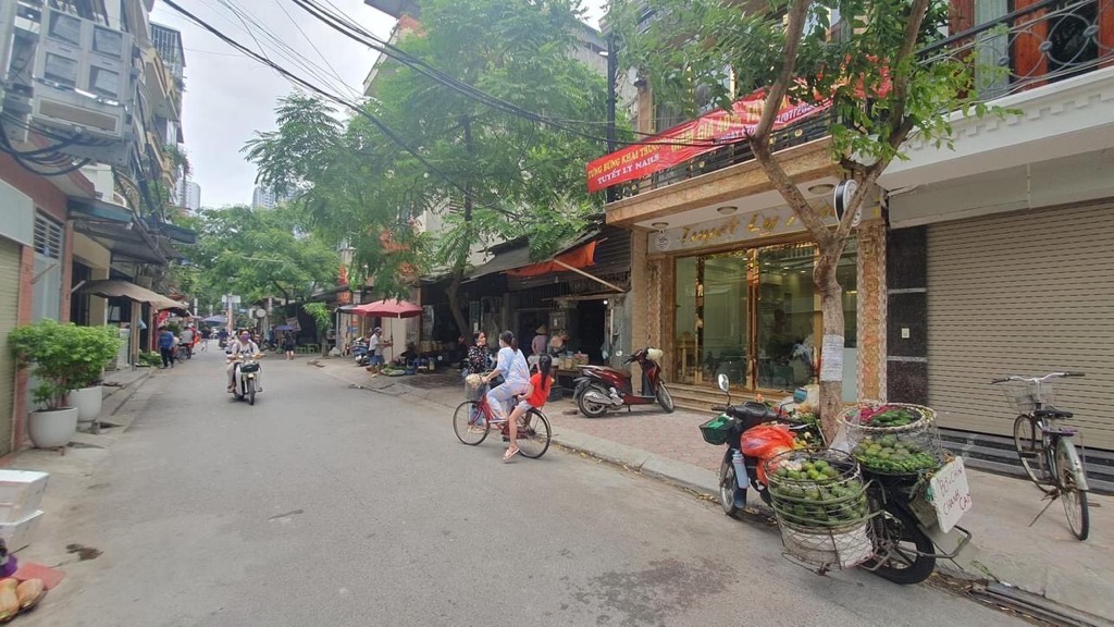 Bán nhà Phú Diễn - diện tích 103m2 9 tầng - 3 ô tô tránh - giá 39 tỷ