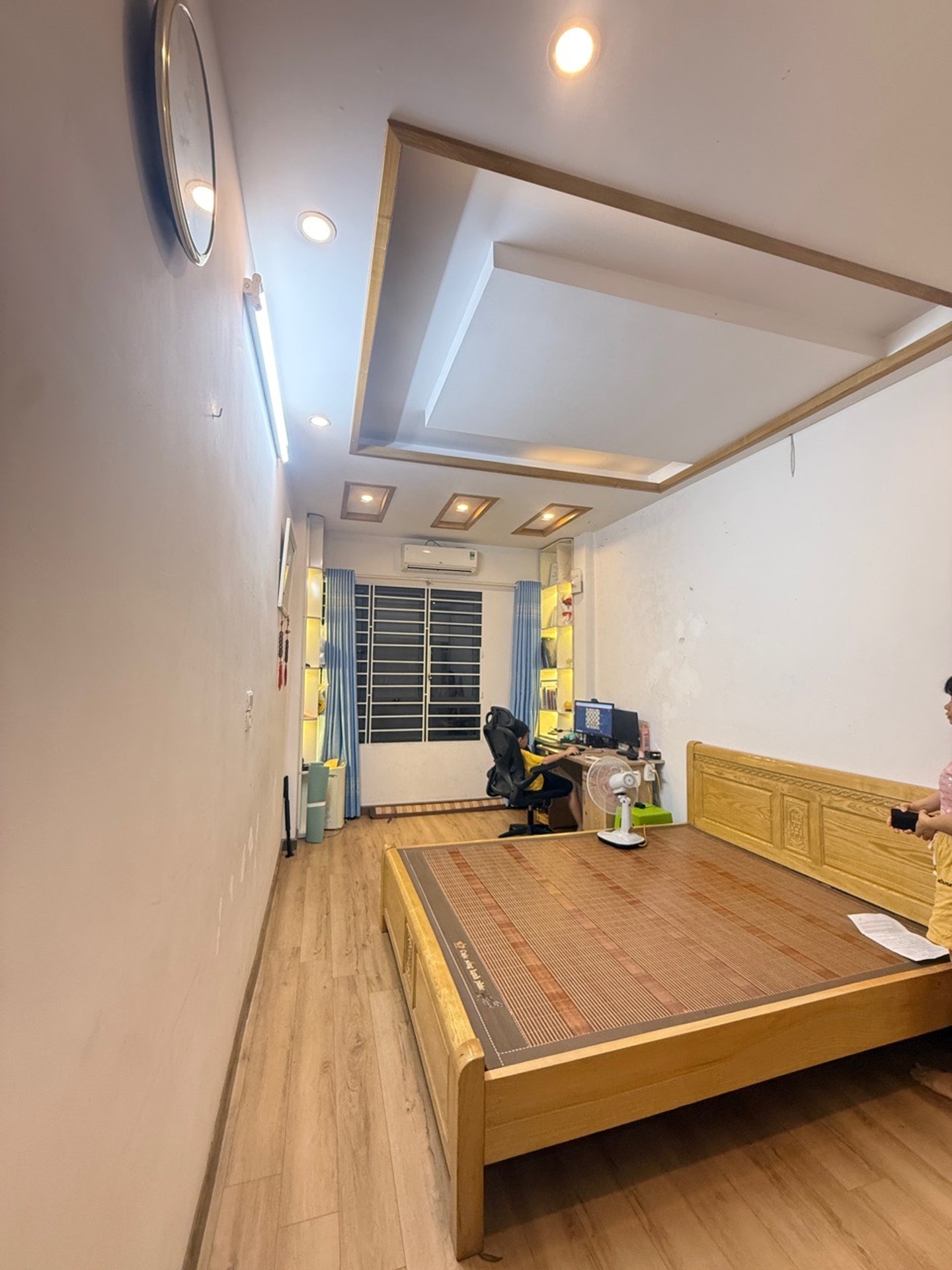 Bán nhà Trương Định - diện tích 30m2 5 tầng - ô tô chạy vòng quanh - giá 8,9 tỷ