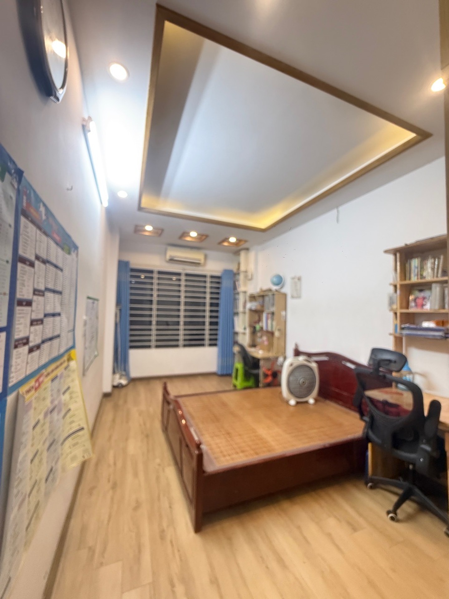 Bán nhà Trương Định - diện tích 30m2 5 tầng - ô tô chạy vòng quanh - giá 8,9 tỷ