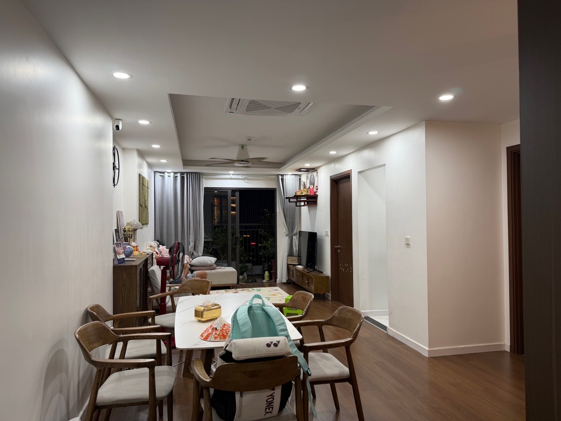 Bán nhà Trần Thủ Độ - diện tích 82m2 27 tầng - Cực đẹp - giá 4,9 tỷ