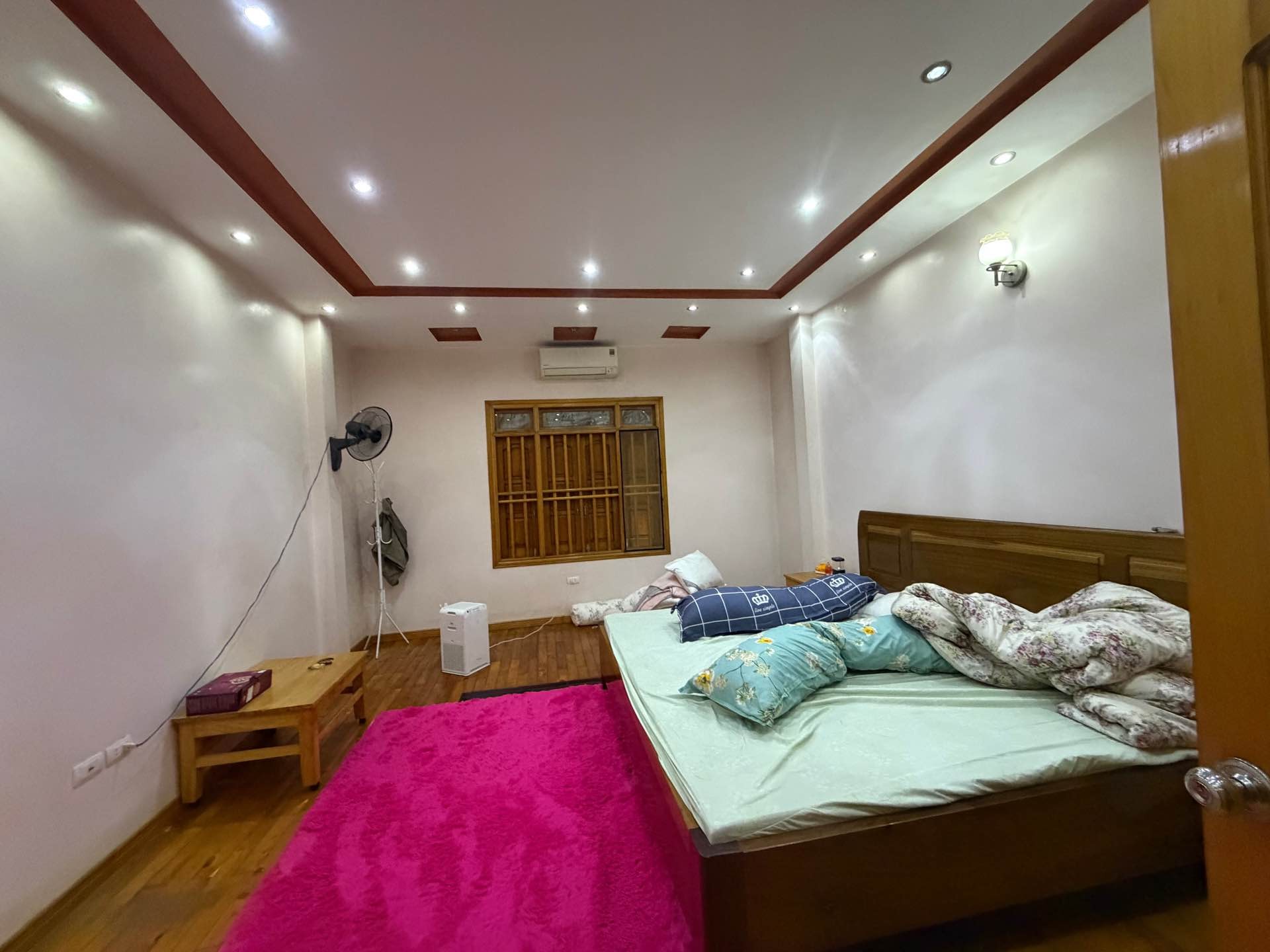 Bán nhà Ngũ Nhạc - diện tích 105m2 3 tầng - Ô tô tránh - giá 32 tỷ