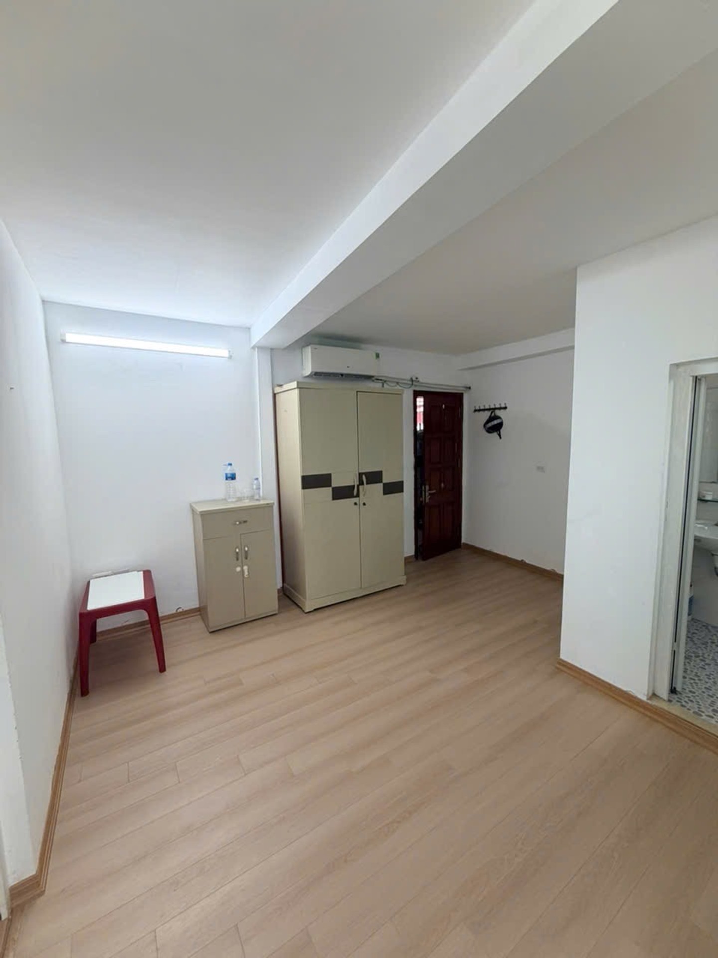 Bán nhà Khương Đình - diện tích 45m2 9 tầng - Lô góc, thang máy - giá 1,39 tỷ