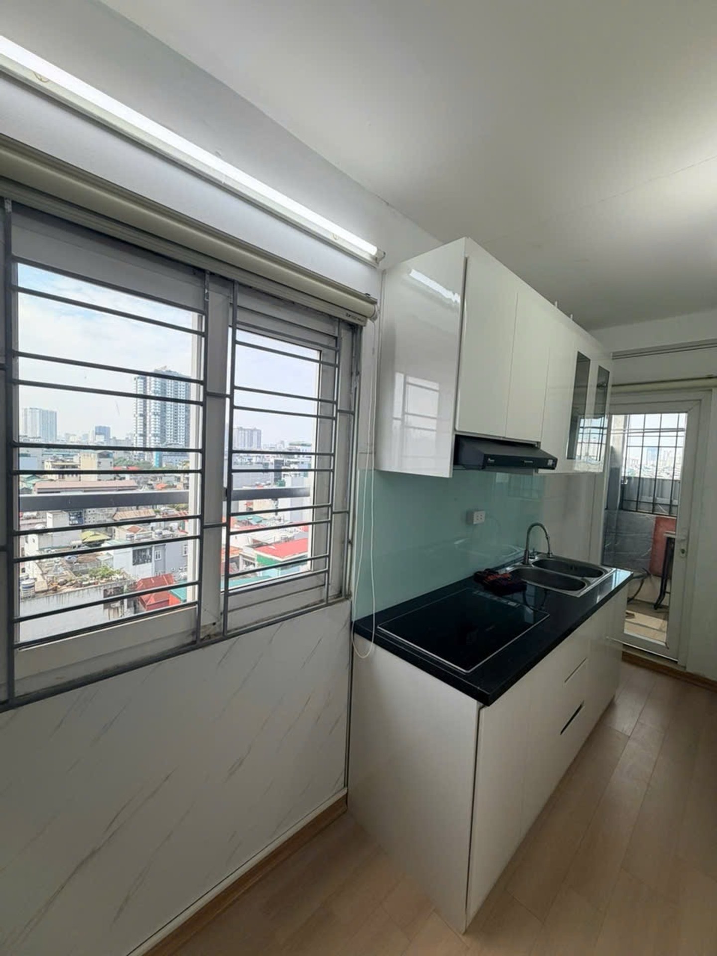 Bán nhà Khương Đình - diện tích 45m2 9 tầng - Lô góc, thang máy - giá 1,39 tỷ