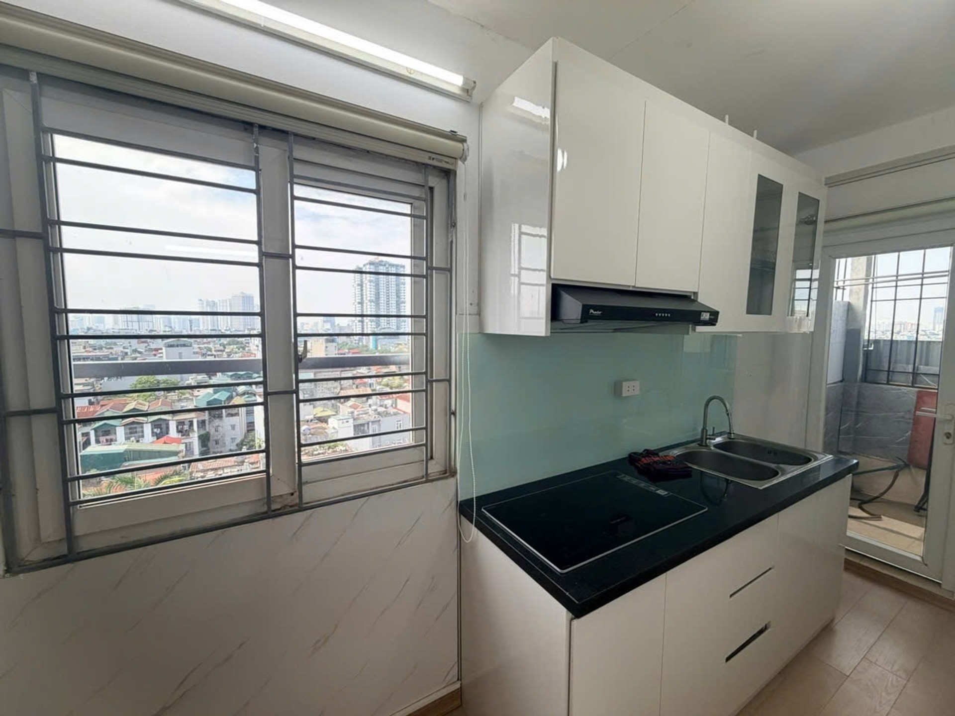 Bán nhà Khương Đình - diện tích 45m2 9 tầng - Lô góc, thang máy - giá 1,39 tỷ