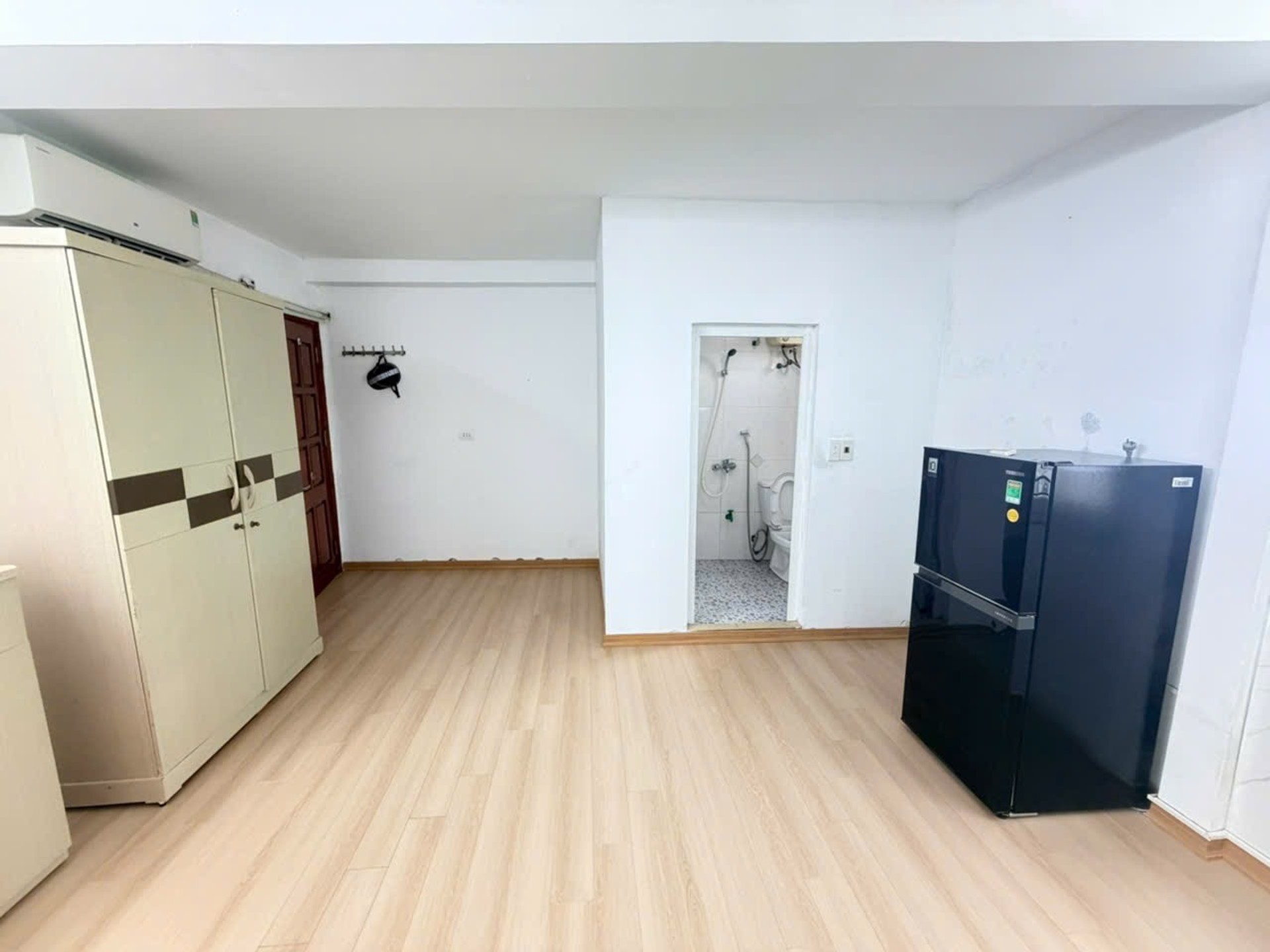 Bán nhà Khương Đình - diện tích 45m2 9 tầng - Lô góc, thang máy - giá 1,39 tỷ