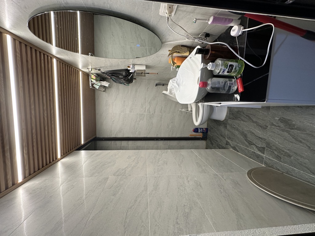 Bán nhà Trương Định - diện tích 70m2 2 tầng - ô tô tránh - giá 23,5 tỷ