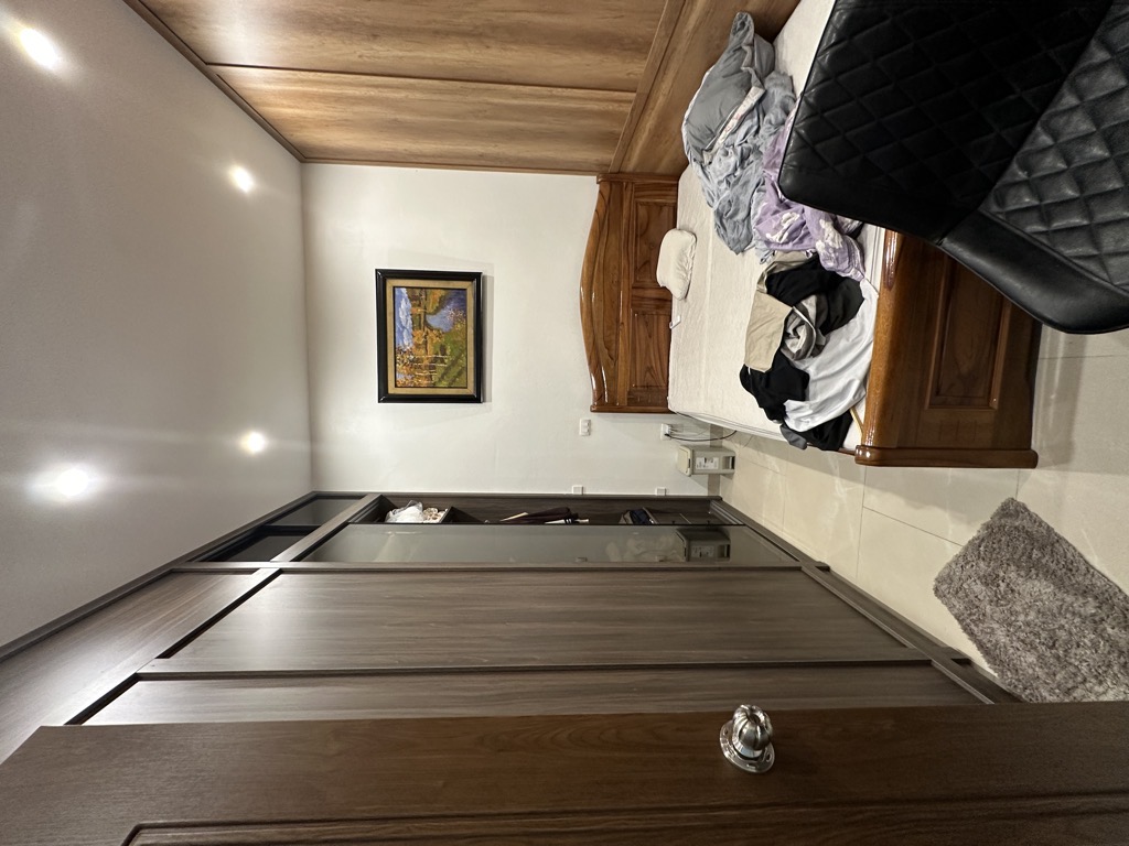 Bán nhà Trương Định - diện tích 70m2 2 tầng - ô tô tránh - giá 23,5 tỷ