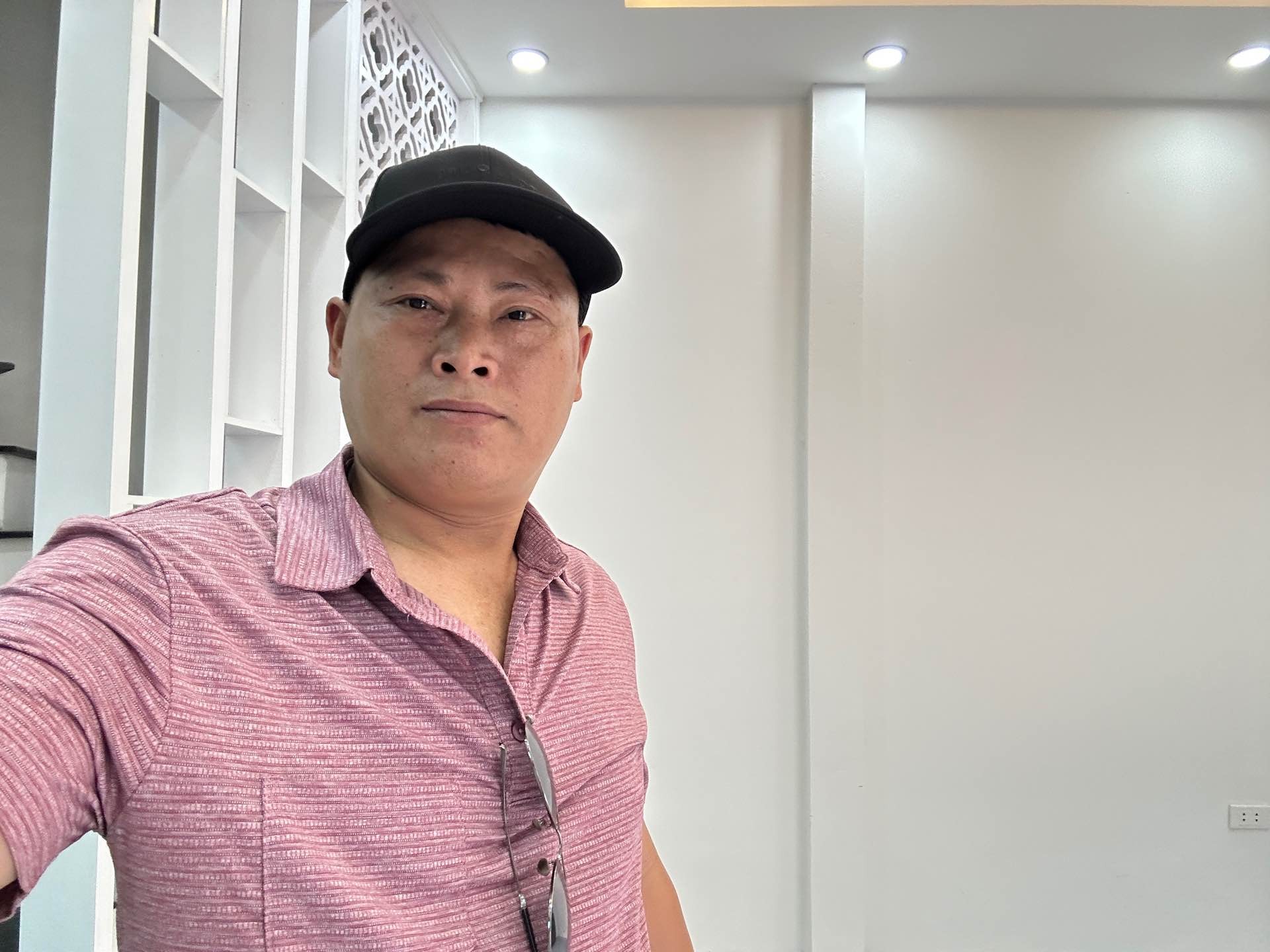 Bán nhà Vĩnh Hưng - diện tích 22m2 3 tầng - ô tô đỗ cửa - giá 3,2 tỷ