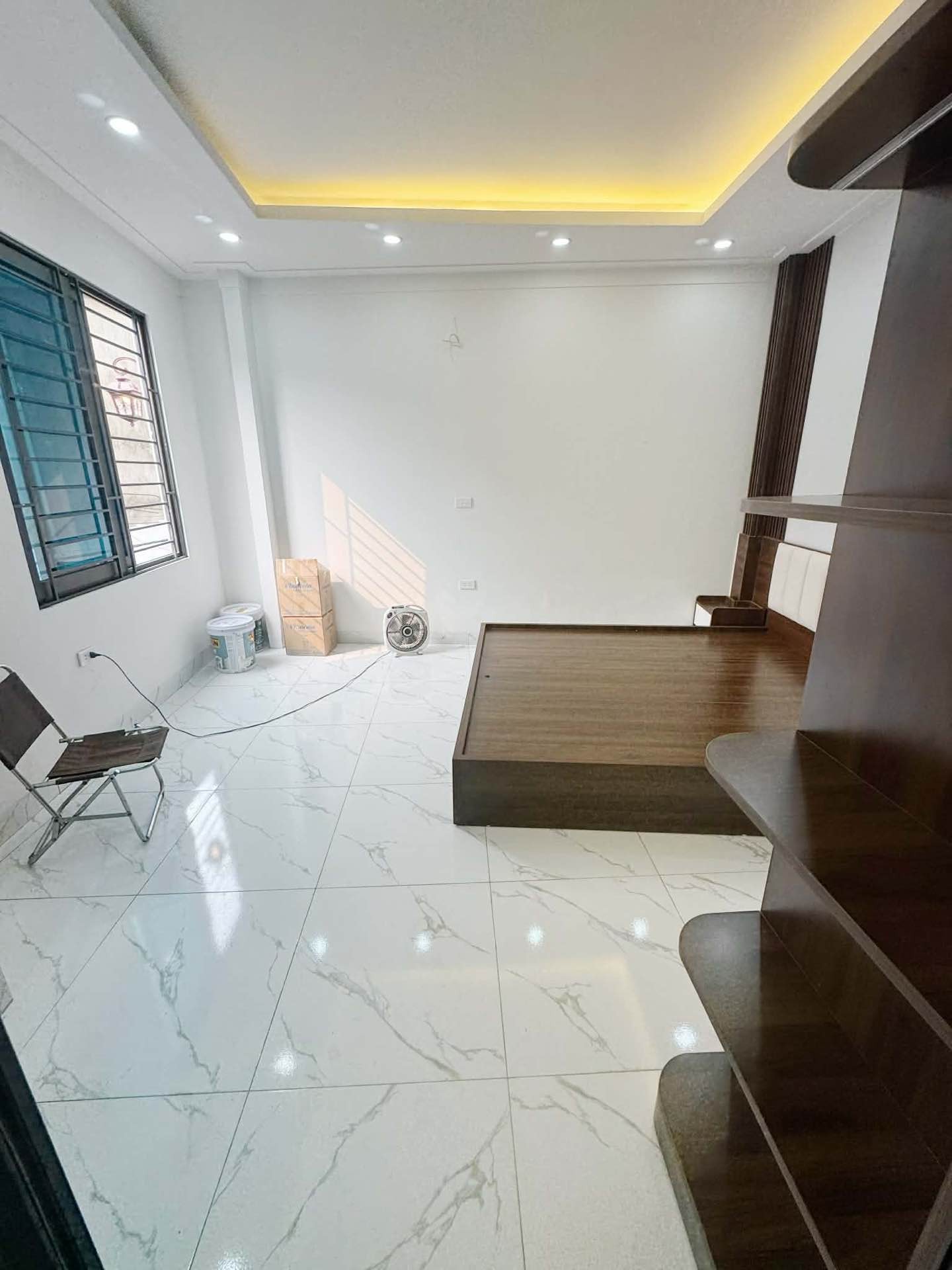 Bán nhà Vĩnh Hưng - diện tích 22m2 3 tầng - ô tô đỗ cửa - giá 3,2 tỷ