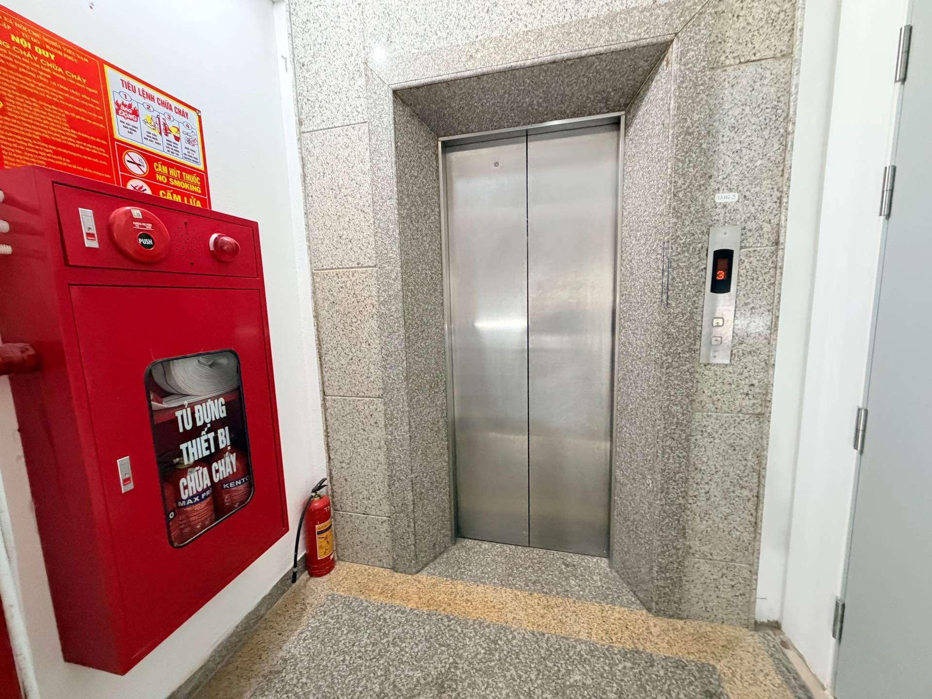 Bán nhà Khương Trung - diện tích 154m2 7 tầng - Đang cập nhật - giá 38 tỷ