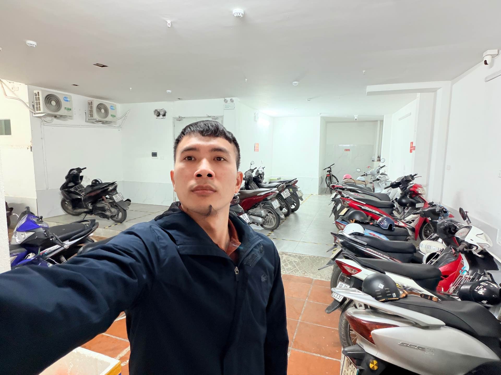 Bán nhà Khương Trung - diện tích 154m2 7 tầng - Đang cập nhật - giá 38 tỷ