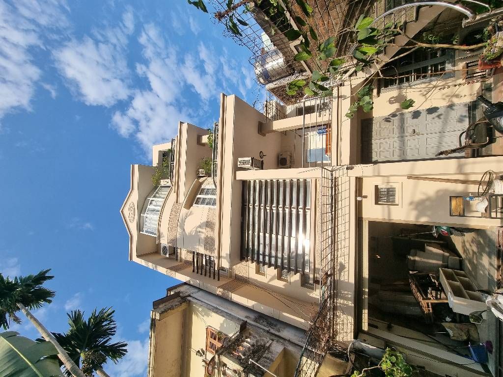 Bán nhà Tứ Liên - diện tích 220m2 4 tầng - Ô tô thông - giá 53,5 tỷ