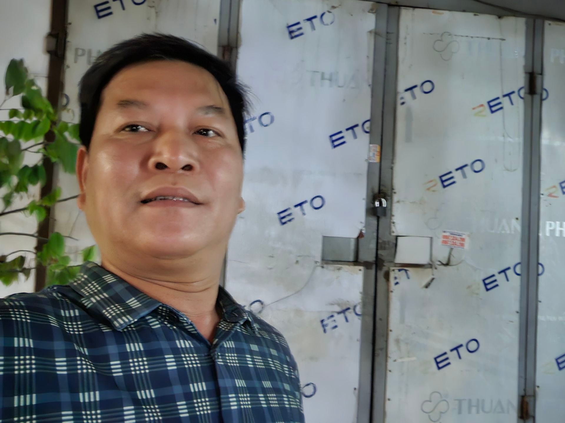 Bán nhà Định Công - diện tích 55m2 1 tầng - Đất tặng nhà cấp 4 kinh doanh sát phố - giá 4,1 tỷ