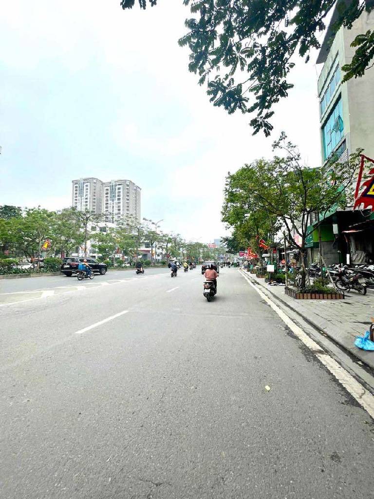 Bán nhà Xã Đàn - diện tích 135m2 5 tầng - Mặt tiền 9m siêu hiếm - giá 110 tỷ