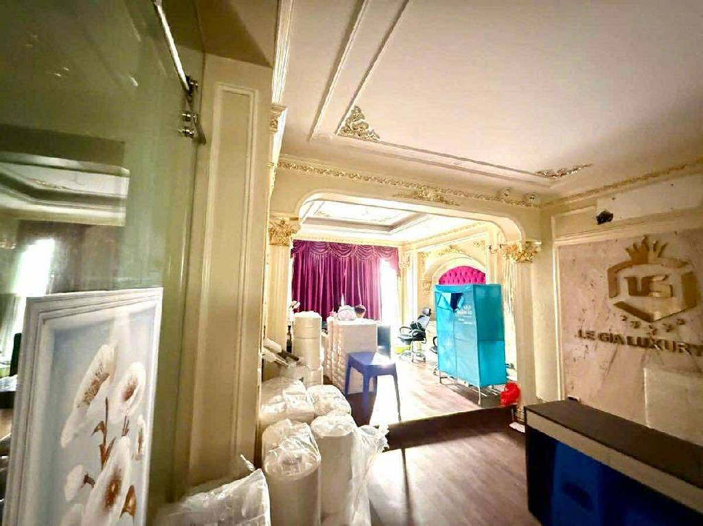 Bán nhà Xã Đàn - diện tích 135m2 5 tầng - Mặt tiền 9m siêu hiếm - giá 110 tỷ