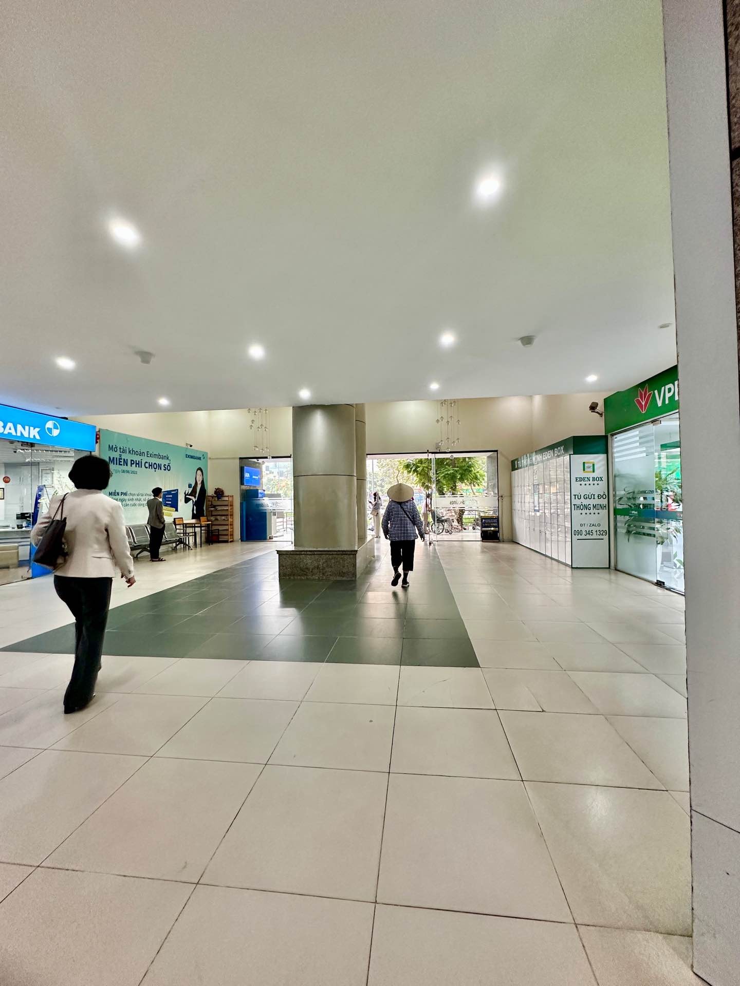 Bán nhà Nguyễn Chí Thanh - diện tích 320m2 12 tầng - Lô góc 3 mặt thoáng - giá 27,5 tỷ