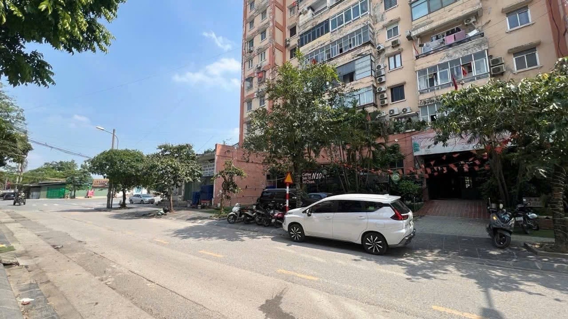 Bán nhà Chung cư Đồng Tàu - diện tích 53m2 7 tầng - Nhà đẹp 2 ngủ - giá 4,36 tỷ