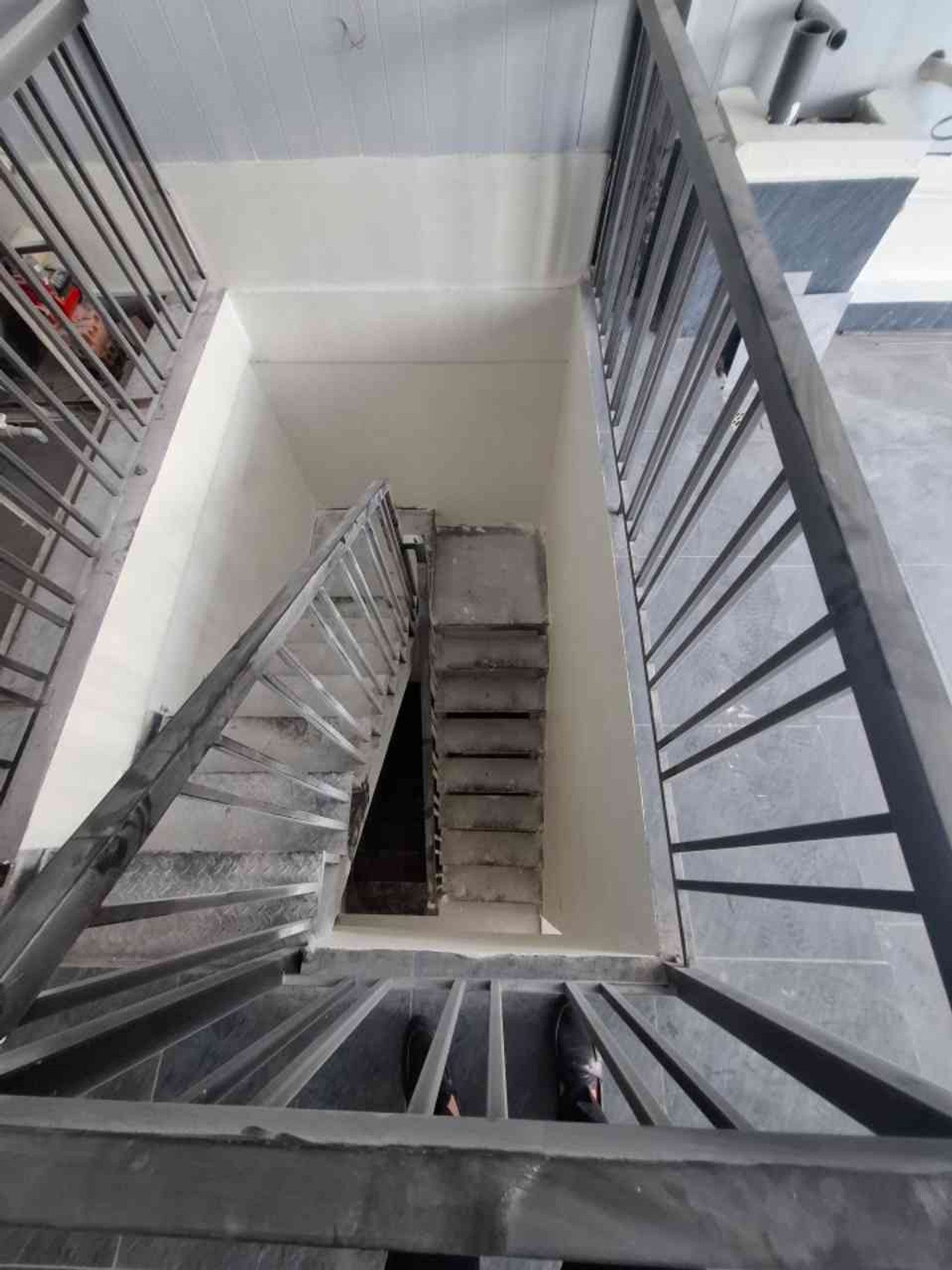 Bán nhà Vĩnh Hưng - diện tích 50m2 4 tầng - Mặt phố kinh doanh sầm uất - giá 13,8 tỷ