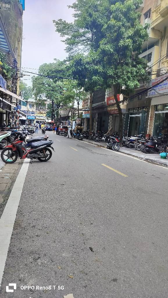 Bán nhà Đồng Nhân - diện tích 65m2 4 tầng - Mặt phố - giá 40 tỷ