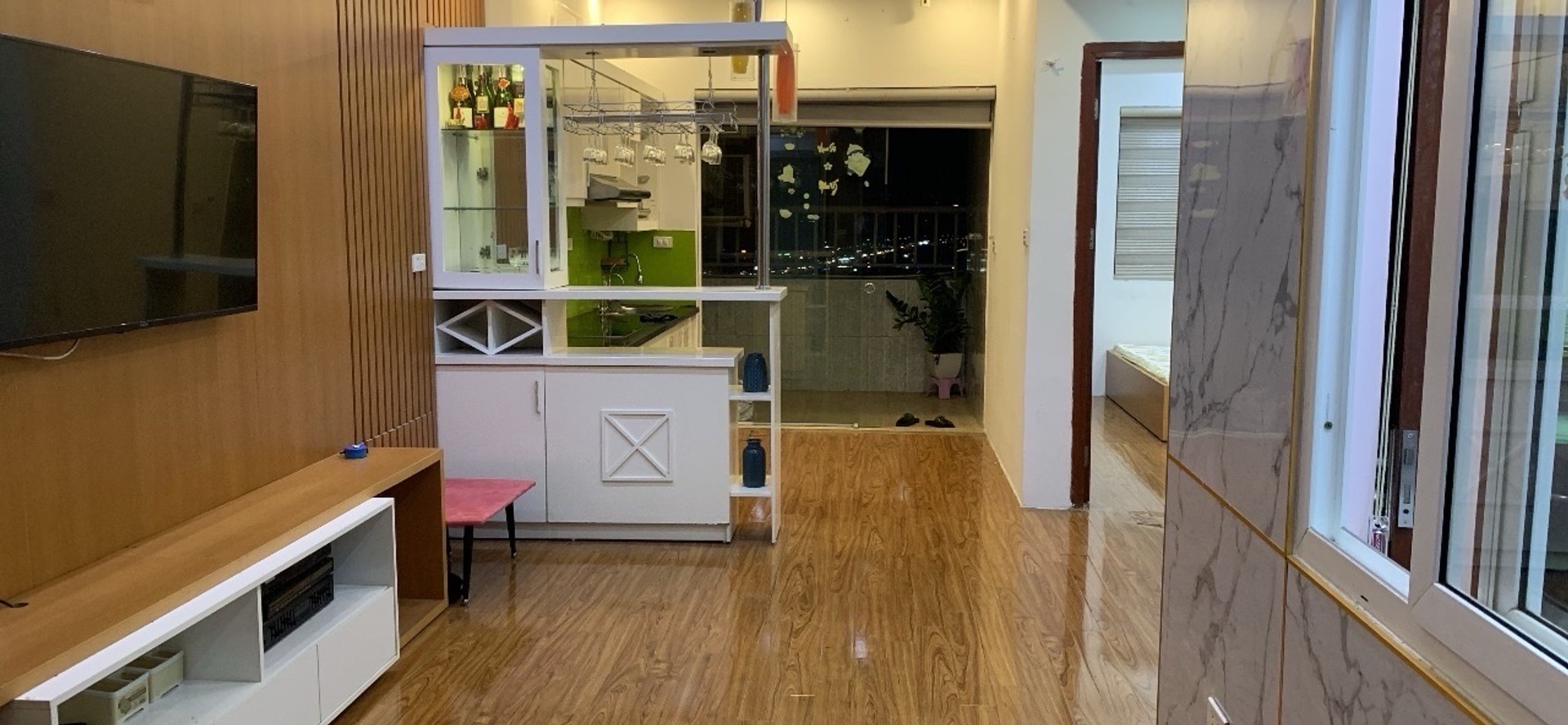 Bán nhà Nguyễn Duy Trinh - diện tích 61m2 19 tầng - Lô góc tầng cao view hồ siêu đẹp - giá 4,8 tỷ