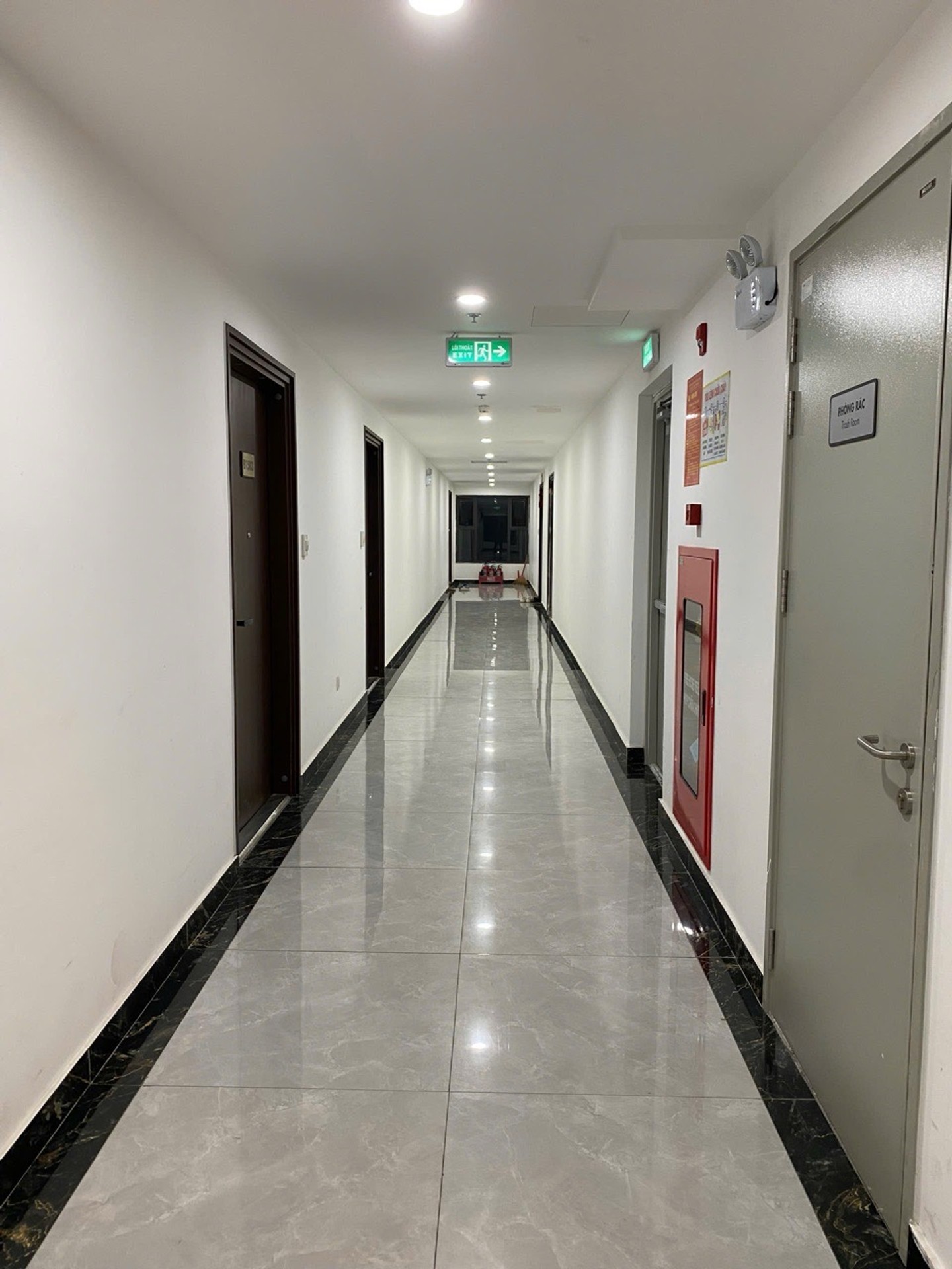 Bán nhà Ngõ 161 Ngọc Hồi - diện tích 92m2 15 tầng - Căn hộ lô góc đẹp - giá 7,2 tỷ