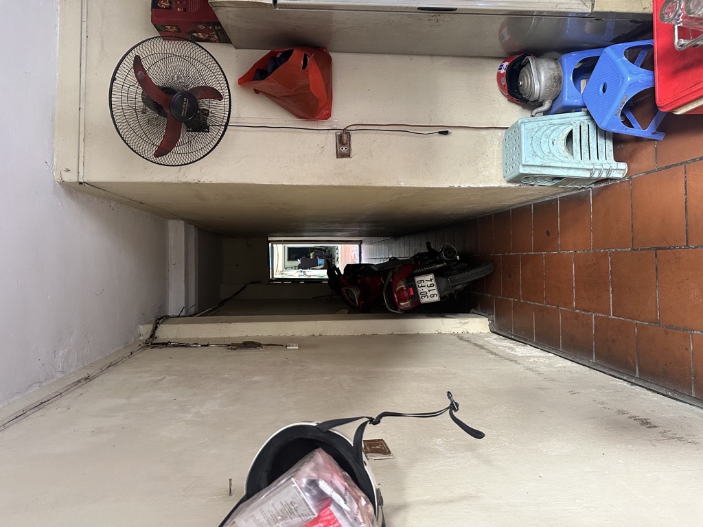 Bán nhà Lò Đúc - diện tích 95m2 3 tầng - Bán đất tặng nhà - giá 25 tỷ