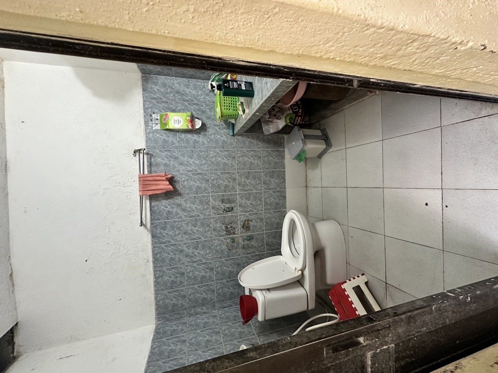 Bán nhà Lò Đúc - diện tích 95m2 3 tầng - Bán đất tặng nhà - giá 25 tỷ