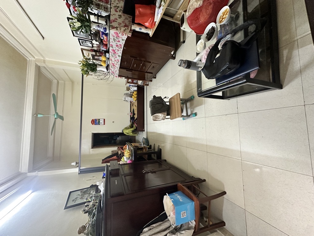 Bán nhà Lò Đúc - diện tích 95m2 3 tầng - Bán đất tặng nhà - giá 25 tỷ