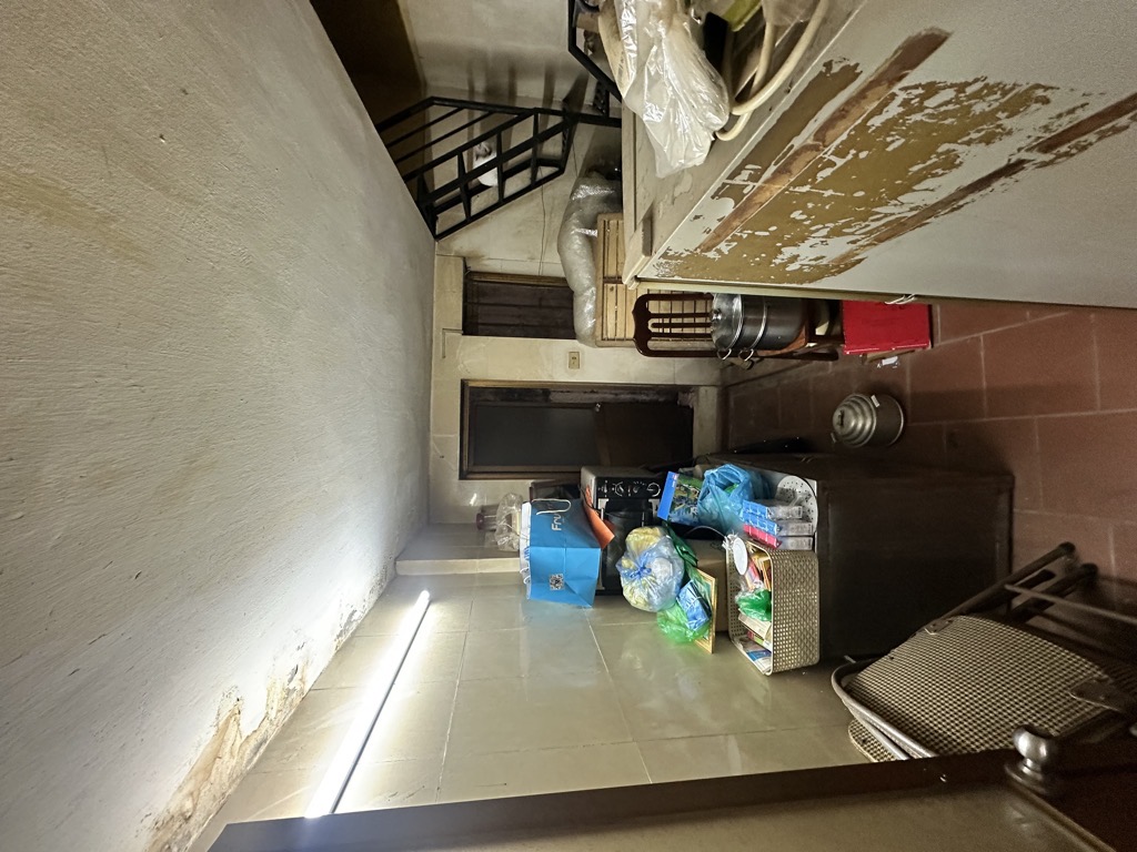 Bán nhà Lò Đúc - diện tích 95m2 3 tầng - Bán đất tặng nhà - giá 25 tỷ