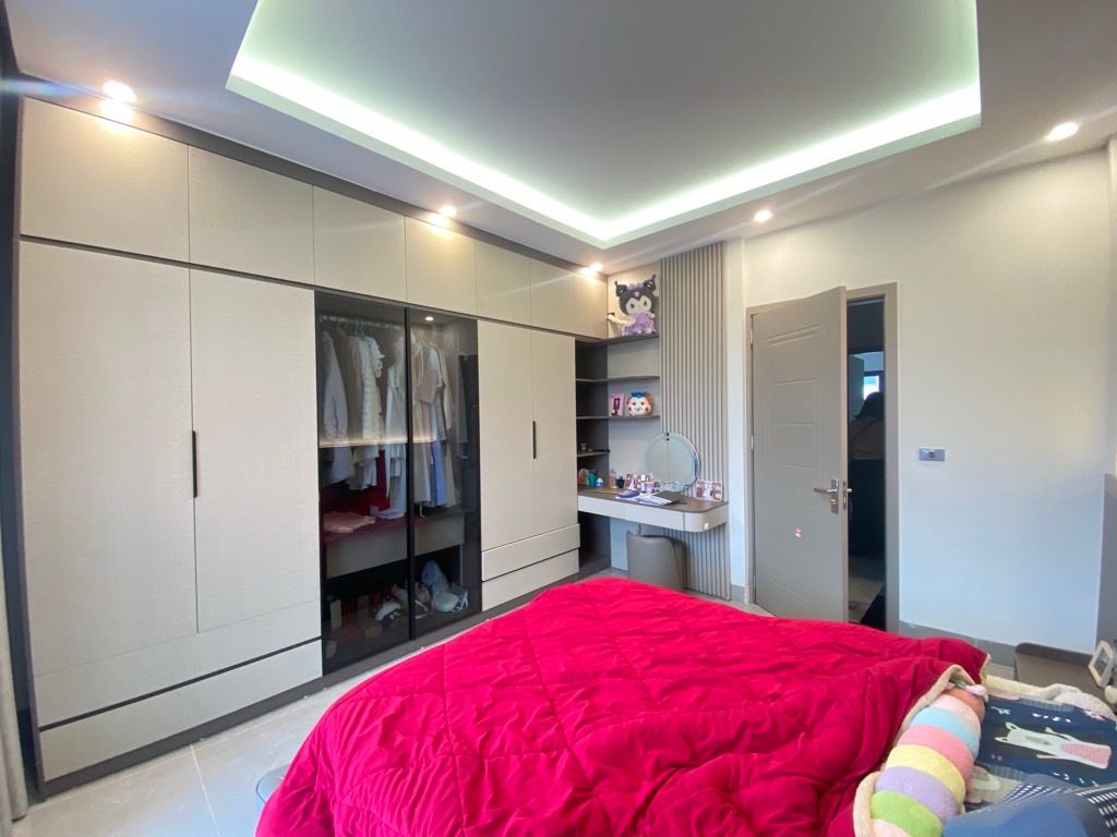Bán nhà Vĩnh Hưng - diện tích 50m2 5 tầng - Ngõ ô tô - giá 14,3 tỷ