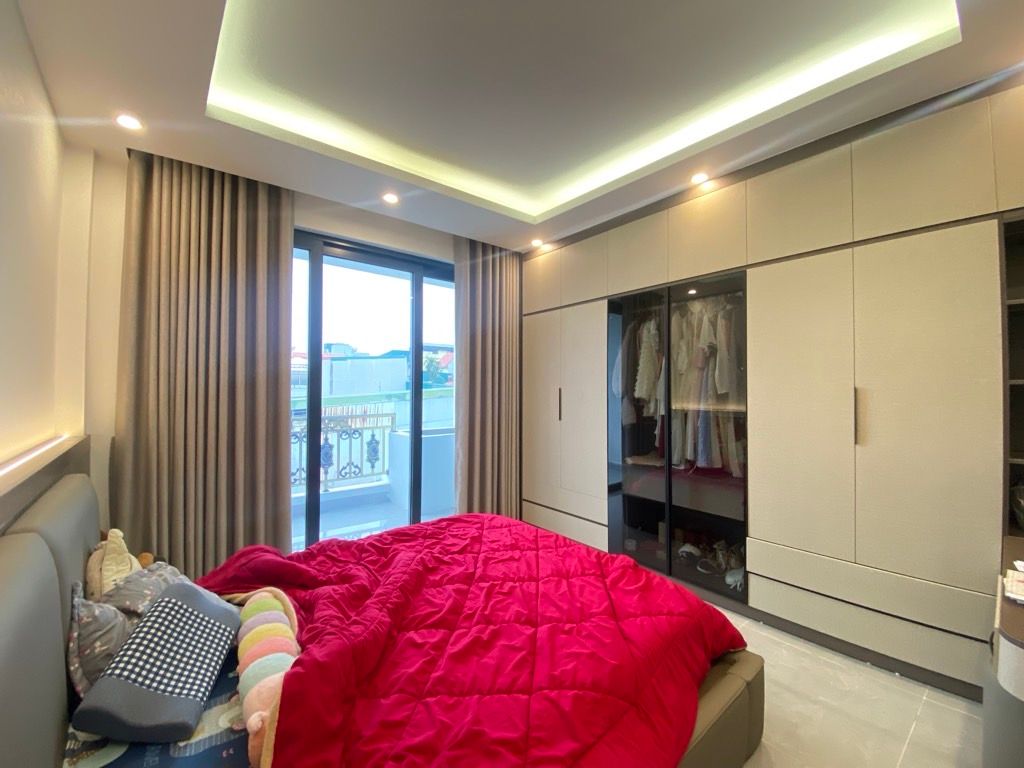 Bán nhà Vĩnh Hưng - diện tích 50m2 5 tầng - Ngõ ô tô - giá 14,3 tỷ