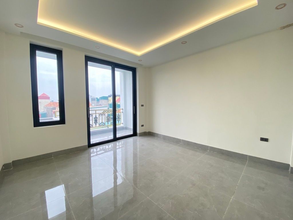 Bán nhà Vĩnh Hưng - diện tích 50m2 5 tầng - Ngõ ô tô - giá 14,3 tỷ