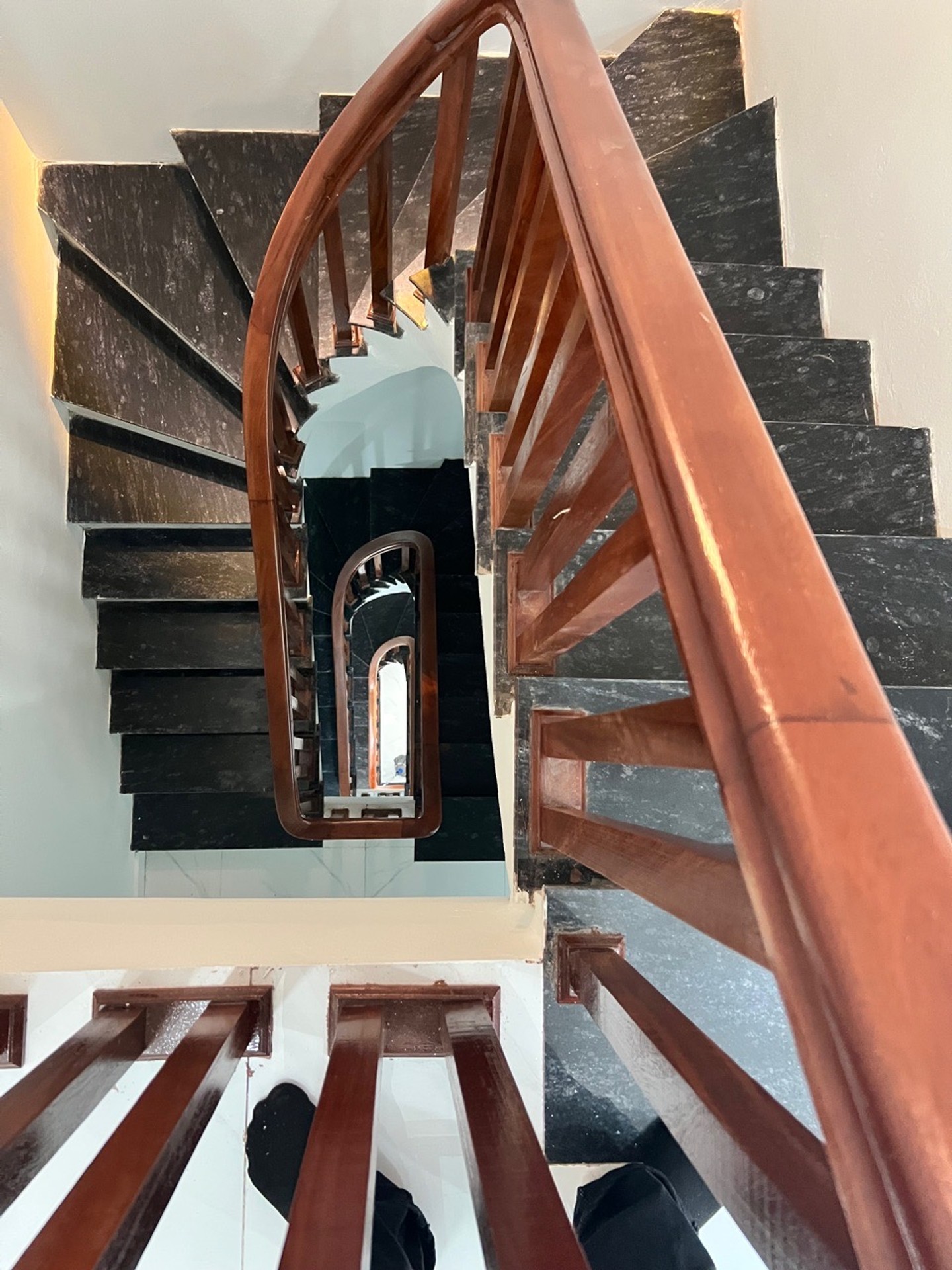 Bán nhà Trương Định - diện tích 28m2 4 tầng - đẹp - giá 8,3 tỷ