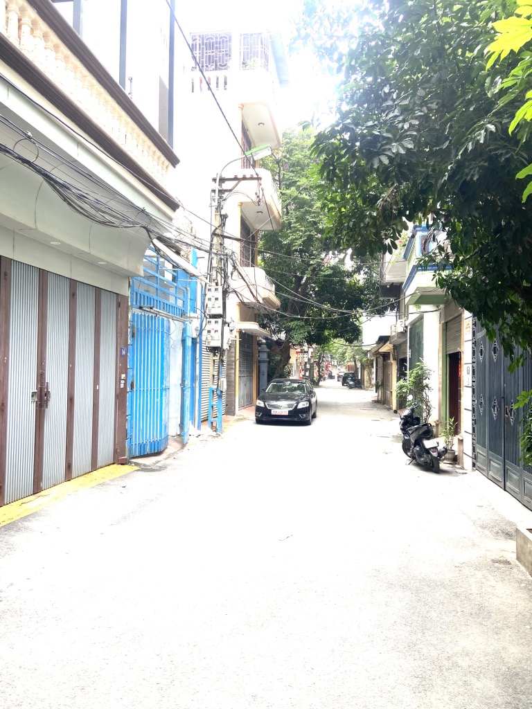 Bán nhà Hoàng Văn Thái - diện tích 105m2 3 tầng - Phân lô ô tô tránh - giá 25 tỷ