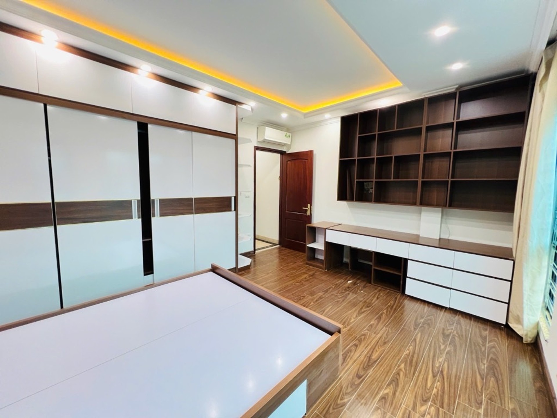 Bán nhà Nguyễn Lương Bằng - diện tích 59m2 7 tầng - ô tô tránh - giá 30,8 tỷ