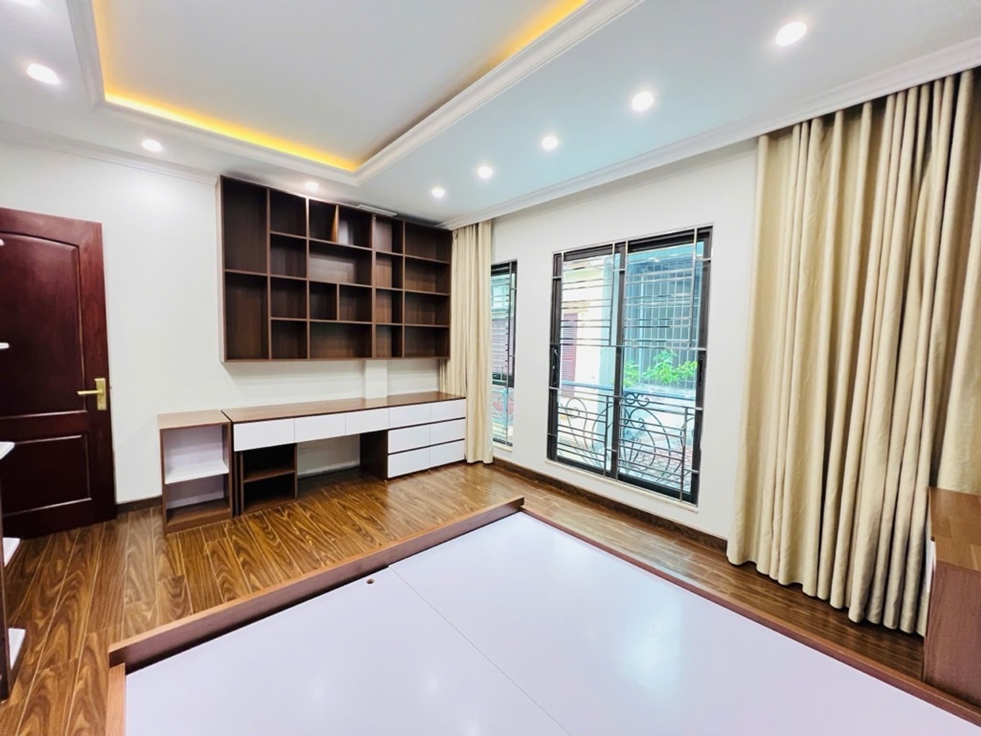 Bán nhà Nguyễn Lương Bằng - diện tích 59m2 7 tầng - ô tô tránh - giá 30,8 tỷ