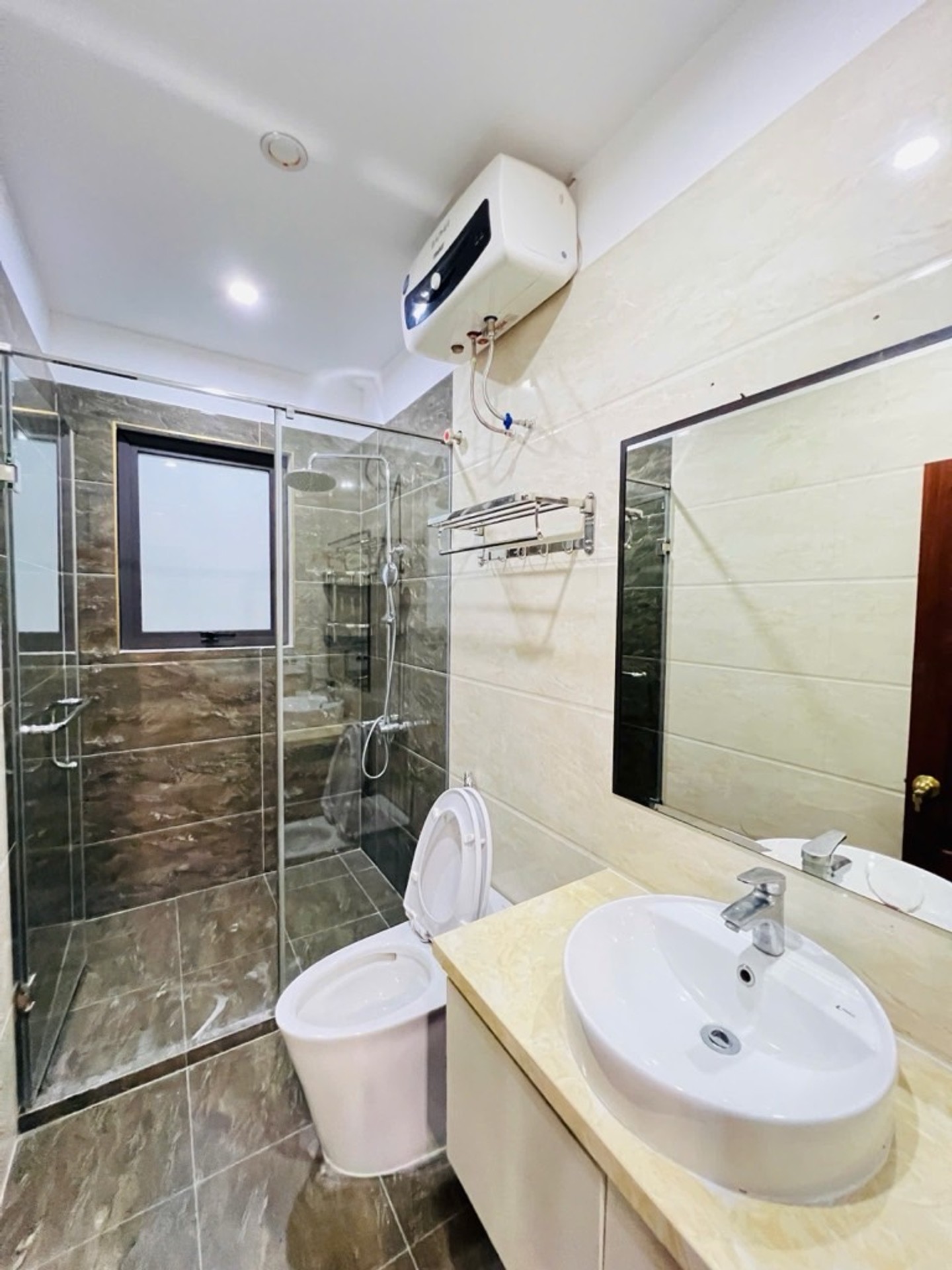 Bán nhà Nguyễn Lương Bằng - diện tích 59m2 7 tầng - ô tô tránh - giá 30,8 tỷ