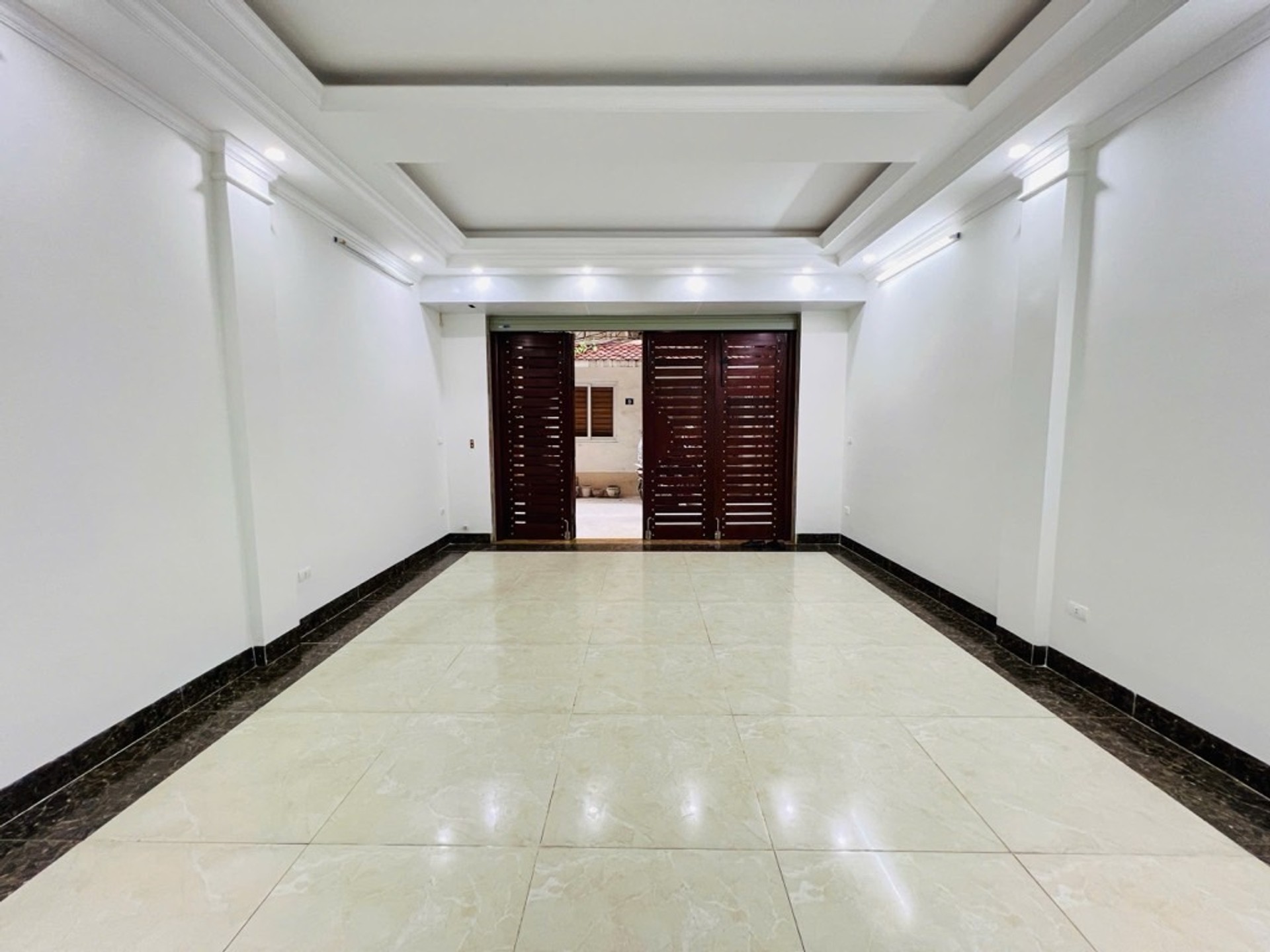 Bán nhà Nguyễn Lương Bằng - diện tích 59m2 7 tầng - ô tô tránh - giá 30,8 tỷ