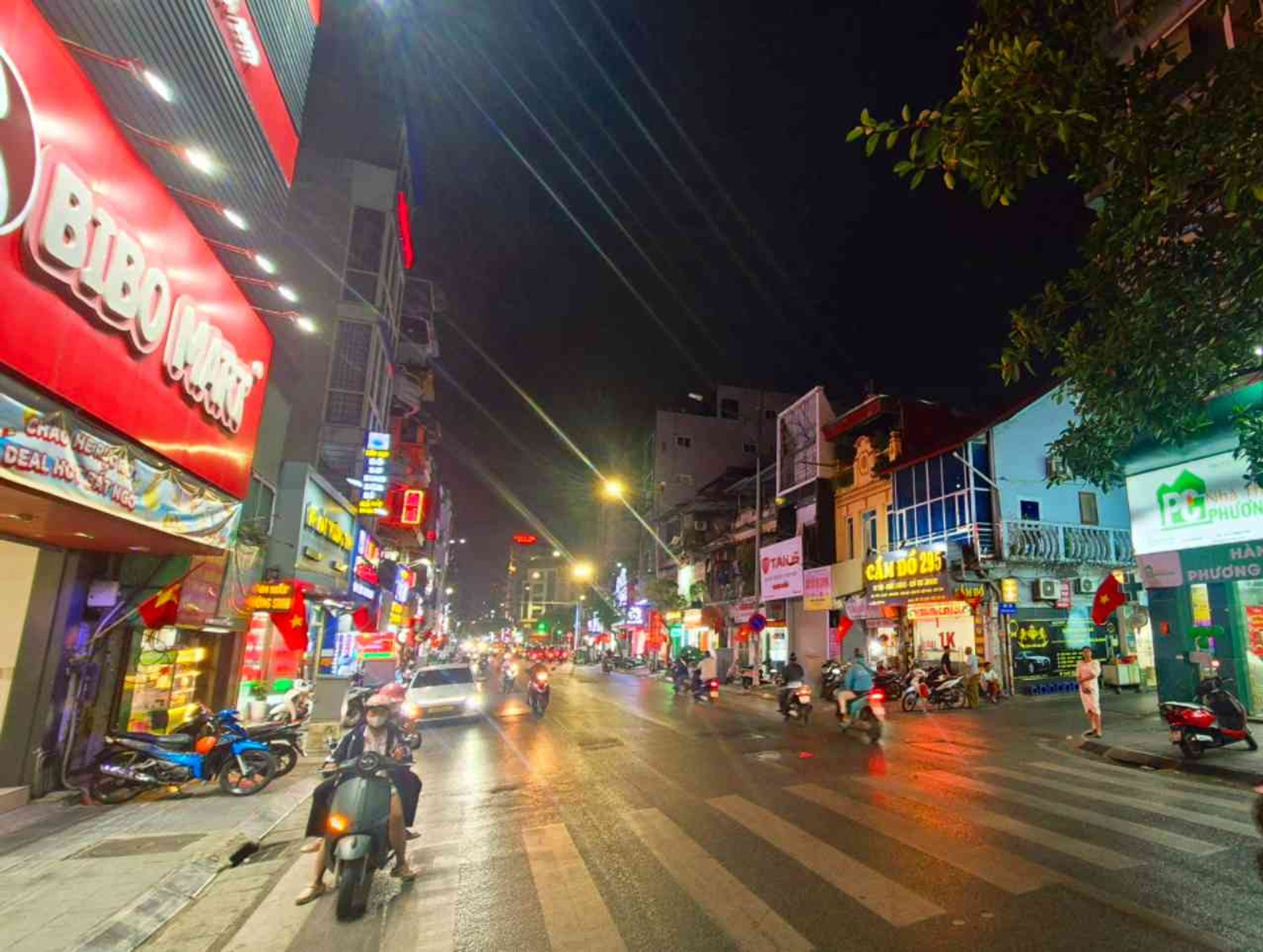 Bán nhà Bạch Mai - diện tích 30m2 4 tầng - Nhà đẹp, thoáng vĩnh viễn - giá 8,7 tỷ
