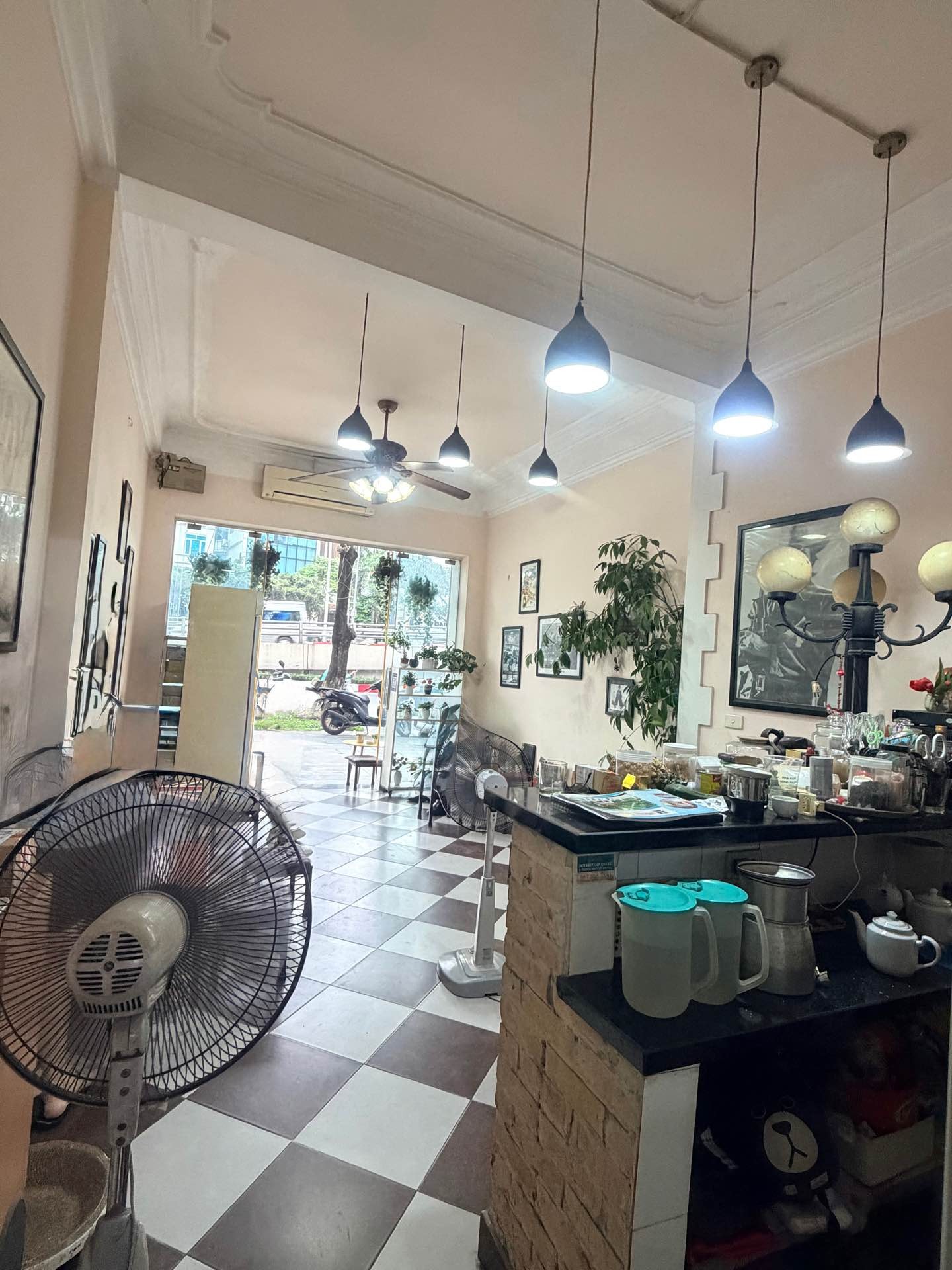 Bán nhà Trần Khát Chân - diện tích 50m2 3 tầng - Mặt phố VIP - giá 46,5 tỷ
