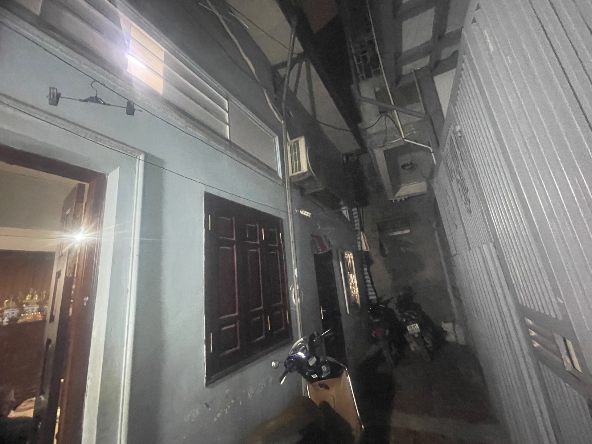 Bán nhà Hai Bà Trưng - diện tích 35m2 2 tầng - Lô góc - giá 9 tỷ