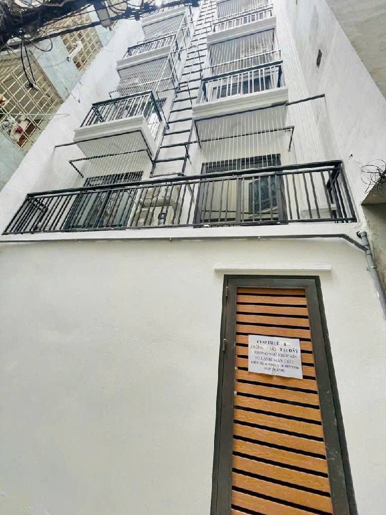 Bán nhà Giải Phóng - diện tích 94m2 7 tầng - Ô TÔ ĐỖ VF3 - giá 29,5 tỷ